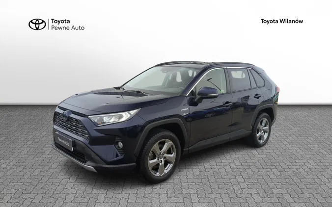 samochody osobowe Toyota RAV4 cena 139900 przebieg: 49847, rok produkcji 2020 z Czerniejewo